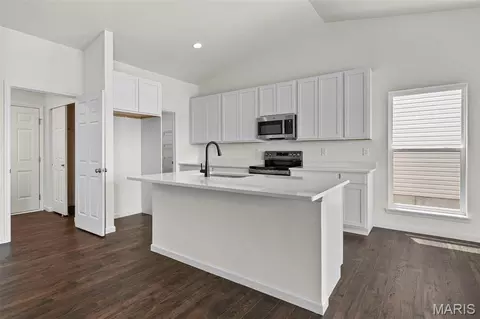 Kitchen - 87 Fall Meadow Ct, Fenton, MO 63026 photo 1 of 1