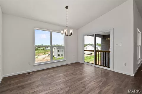 Dining - 87 Fall Meadow Ct, Fenton, MO 63026 photo 2 of 2