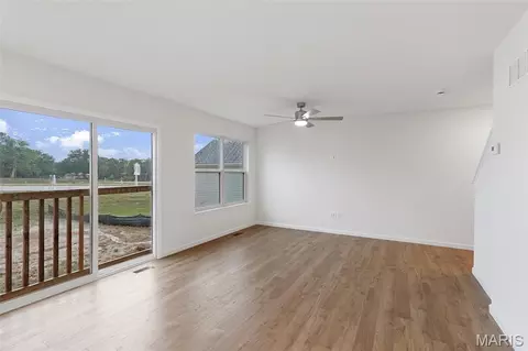 Living - 462 Klenke Valley Dr, Union, MO 63084 photo 2 of 3