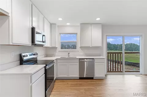 Kitchen - 462 Klenke Valley Dr, Union, MO 63084 photo 1 of 1