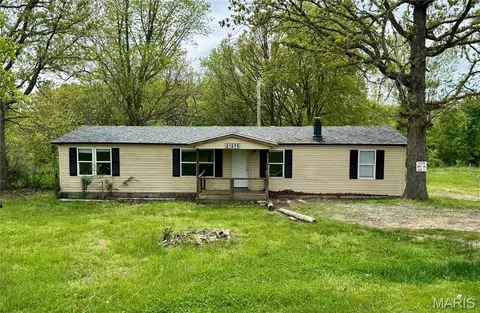 20017 Hartford Rd, Dixon, MO 65459