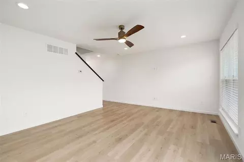 Living - 457 Klenke Valley Dr, Union, MO 63084 photo 3 of 4