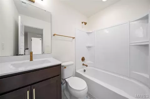 Bath - 457 Klenke Valley Dr, Union, MO 63084 photo 1 of 3