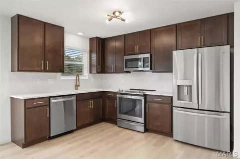 Kitchen - 457 Klenke Valley Dr, Union, MO 63084 photo 4 of 4