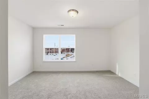 Bedroom - 447 Klenke Valley Dr, Union, MO 63084 photo 3 of 9