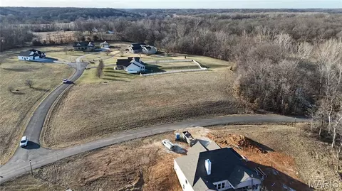 5 Seabiscuit Dr, Troy, MO 63379 photo 3