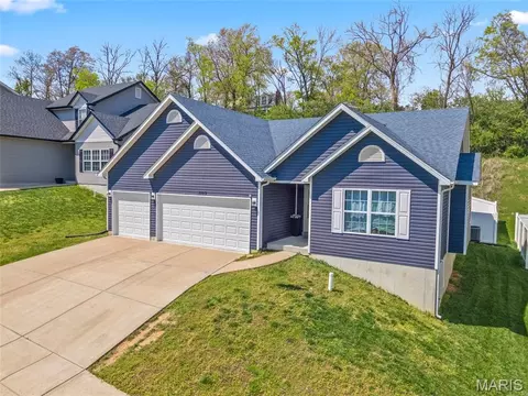 Exterior - 1109 Foxwood Estates Dr, Arnold, MO 63010 photo 3 of 4