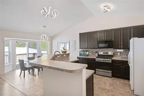 Kitchen - 1109 Foxwood Estates Dr, Arnold, MO 63010 photo 1 of 2
