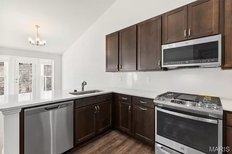 Kitchen - 1057 Bloomfield Dr, Eureka, MO 63025 photo 3 of 3