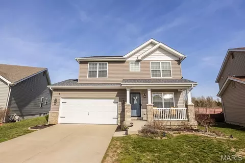 2725 Cedar Grove Dr, Belleville, IL 62221