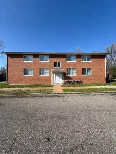 5706 Thekla Ave, Saint Louis, MO 63120