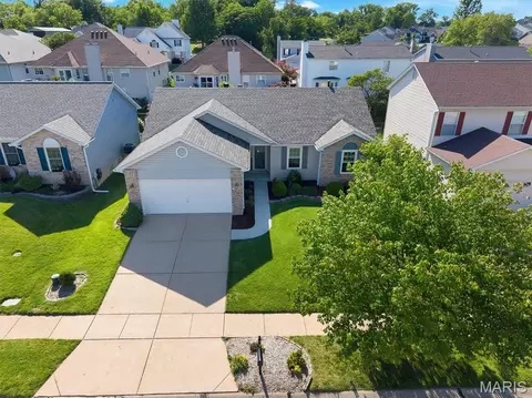 8321 Weber Terrace Dr, Saint Louis, MO 63123