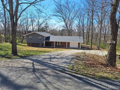 9745 E Cottonwood Ln, Bloomsdale, MO 63627