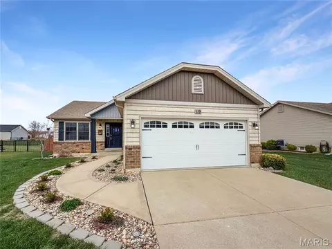 119 Albany Manor Dr, Wentzville, MO 63385