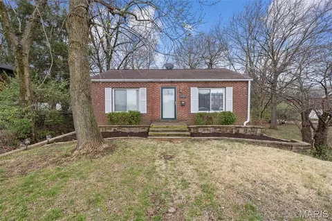 7424 Lansdowne Ave, Shrewsbury, MO 63119