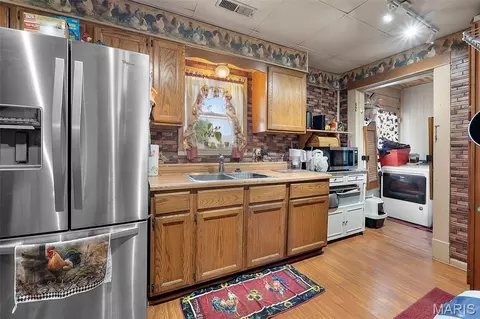 Kitchen - 323 Wright Ave, Chaffee, MO 63740 photo 1 of 2