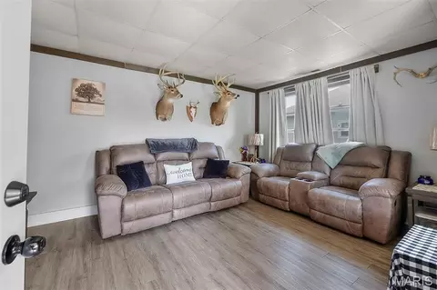 Entry Way - 323 Wright Ave, Chaffee, MO 63740 photo 1 of 1