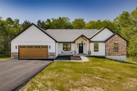 3403 Weatherby Ln, Farmington, MO 63640