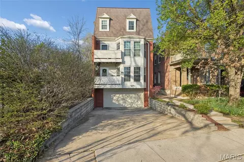 4471 Pershing Ave, Saint Louis, MO 63108