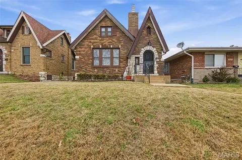 5005 Parker Ave, Saint Louis, MO 63139