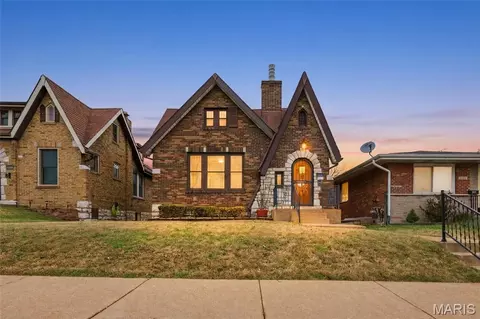5005 Parker Ave, Saint Louis, MO 63139