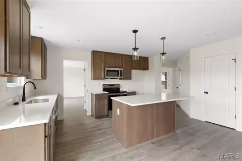 Kitchen - 4936 Knotty Alder Dr, Imperial, MO 63052 photo 5 of 5