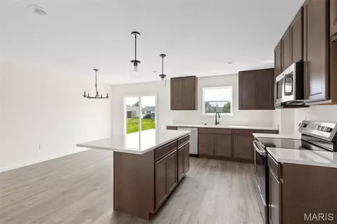 Kitchen - 4936 Knotty Alder Dr, Imperial, MO 63052 photo 2 of 5