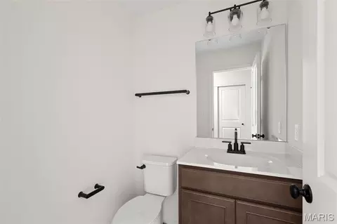 Bath - 4936 Knotty Alder Dr, Imperial, MO 63052 photo 4 of 4