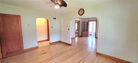 Entry Way - 901 E Main St, Steeleville, IL 62288 photo 1 of 7