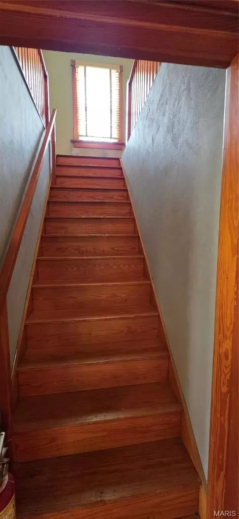 Entry Way - 901 E Main St, Steeleville, IL 62288 photo 7 of 7