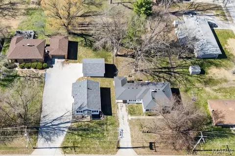 View/Area - 2707 E Main St, Belleville, IL 62221 photo 1 of 6