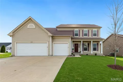 102 Carlton Point Dr, Wentzville, MO 63385