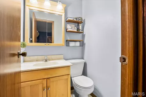 Bath - 607 Linden Ct, O'fallon, IL 62269 photo 1 of 2