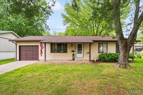 607 Linden Ct, O'fallon, IL 62269