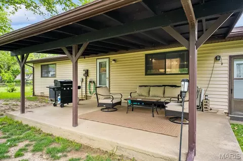 Exterior - 607 Linden Ct, O'fallon, IL 62269 photo 5 of 5