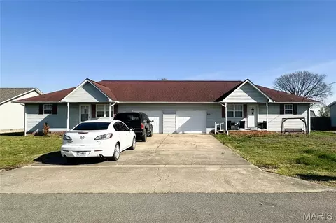 804 Susan St #A & B, Dexter, MO 63841