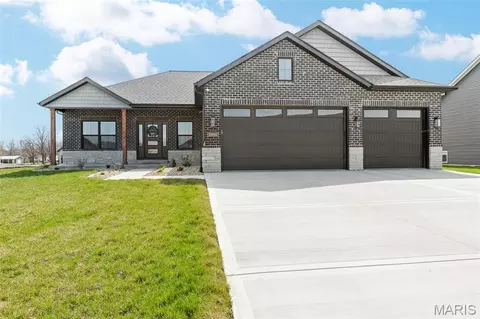 8444 Cryder Lane Ct, Troy, IL 62294