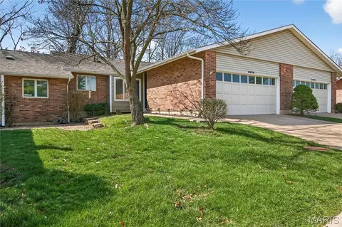 2476 Fox Bridge Ct, Lake Saint Louis, MO 63367