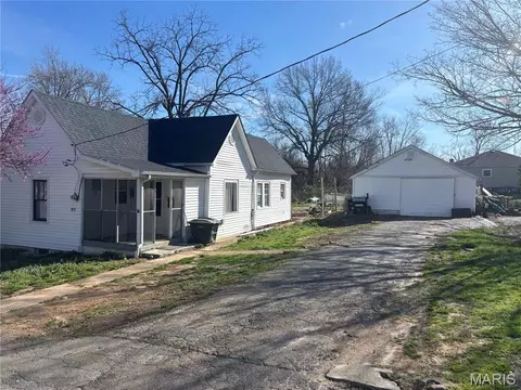 811 Andrews St, Fredericktown, MO 63645