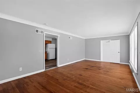 Living - 6801 Knoll Ave, Berkeley, MO 63134 photo 5 of 5