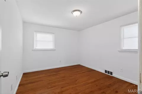 Bedroom - 6801 Knoll Ave, Berkeley, MO 63134 photo 1 of 5