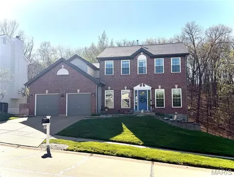 807 Legends View Dr, Eureka, MO 63025