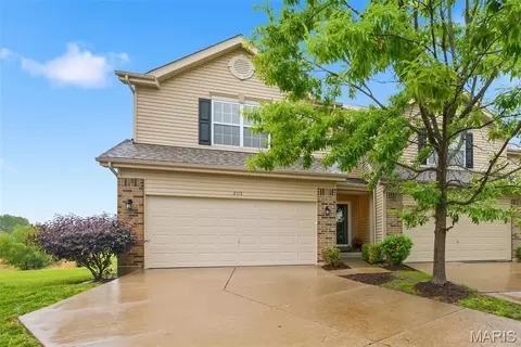2113 Maple Glen Ct, Saint Peters, MO 63376