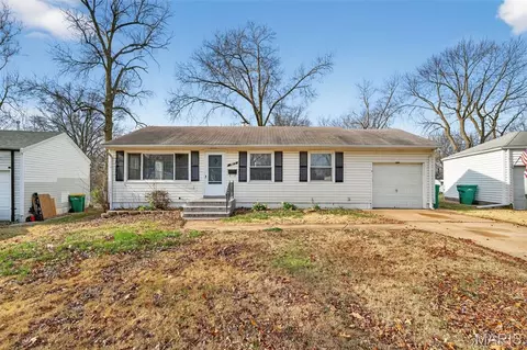 10213 Unicorn Dr, Saint Louis, MO 63137