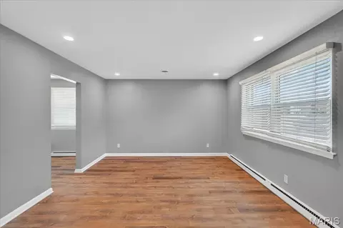 Living - 3335 Boca Raton Dr, Arnold, MO 63010 photo 2 of 2