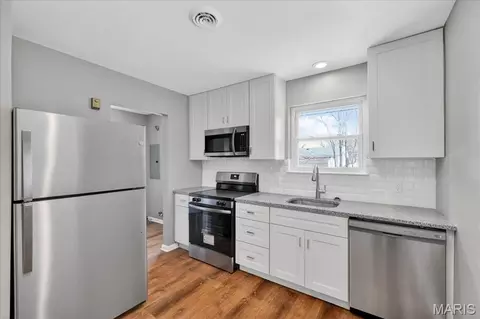 Kitchen - 3335 Boca Raton Dr, Arnold, MO 63010 photo 2 of 2