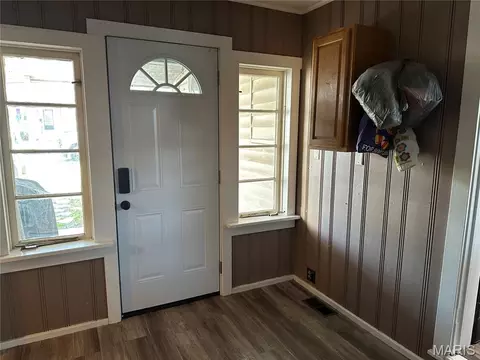 Entry Way - 505 E Main St, Steeleville, IL 62288 photo 1 of 1