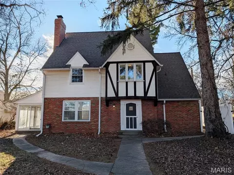 1931 Elm St, Saint Charles, MO 63301