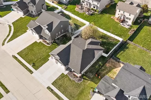 View/Area - 755 Seagate Dr, O'fallon, IL 62269 photo 2 of 5