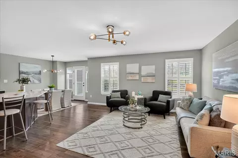 13131 Tesson Hollow Dr, Saint Louis, MO 63128